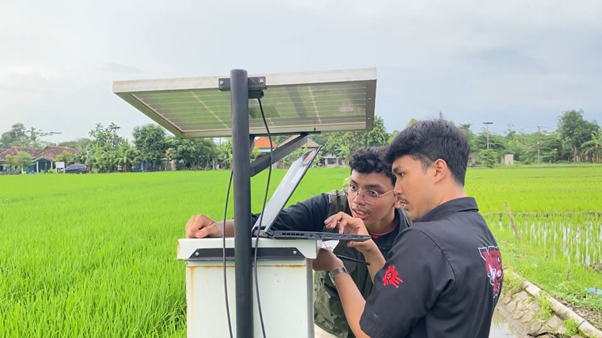 Smart Agriculture: How IoT Helps Farmers Increase Crop Yields